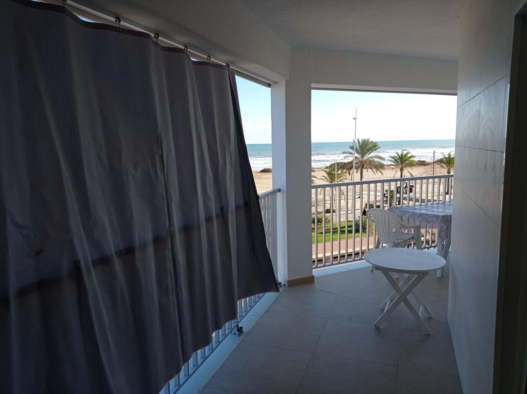 Apartamentos Bonaire 1ª Linea Wifi Solo Familias Serviplaya Gandía Zimmer foto